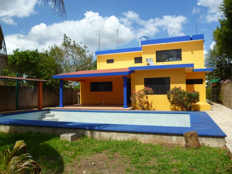verinmuebles 763 027 En Merida Zona Norte casa en venta con piscina
