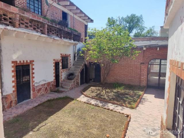 Propiedad en venta para remodelar en el centro de Tequisquiapan