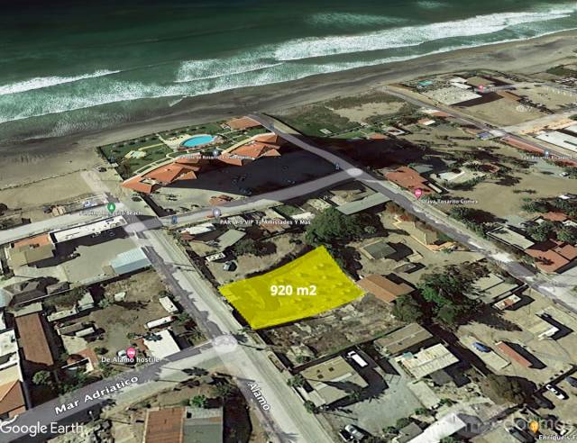 Venta de Terreno frente al mar en Rosarito Centro, 920m2.