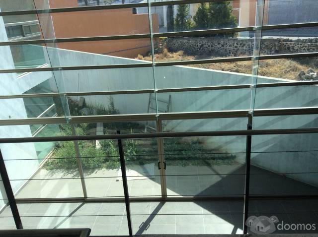 CASA HABITACIÓN CON ACABADOS DE LUJO
