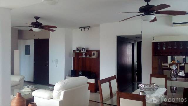 Hermoso departamento climatizado con vista al mar