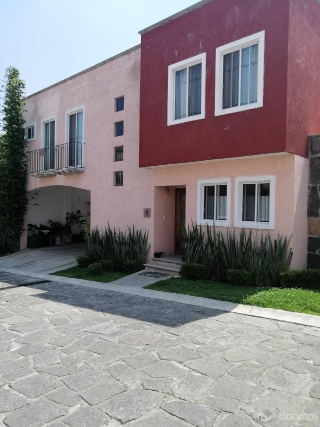 CASA EN VENTA UBICADA EN LA HERA SAN MARTIN, TEPOTZOTLÁN.