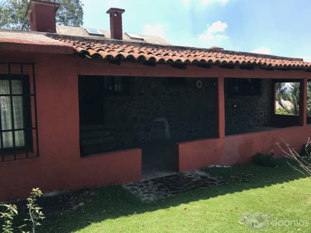 HERMOSA  CASA UBICADA EN LAS CABAÑAS,CAÑADA DE CISNEROS TEPOTZOTLÁN.