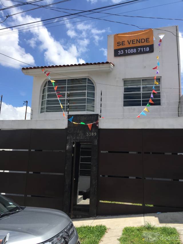 CASA CON EXCELENTES ACABADOS