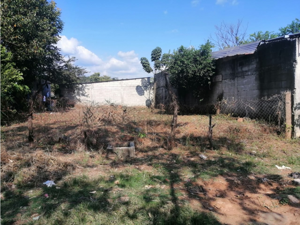 SE VENDE TERRENO EN COL. MONTENEGRO