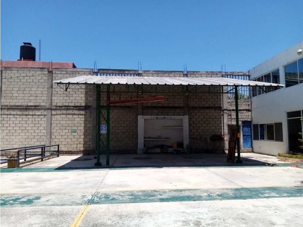 RENTA PATIO CON OFICINAS EN SAN AGUSTIN DEL PALMAR CIUDAD DEL CARMEN