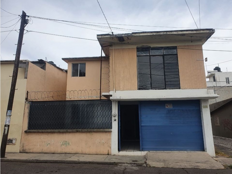 CASA EN VENTA  SUPER UBICACIÓN EN FOVISSSTE SANTIAGUITO EN ESQUINA