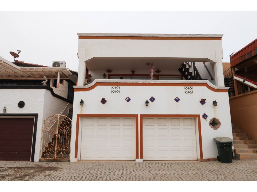 HERMOSA CASA A  PASOS DEL MAR  TERRAZA PARA DELEITARSE CON SUS VISTAS