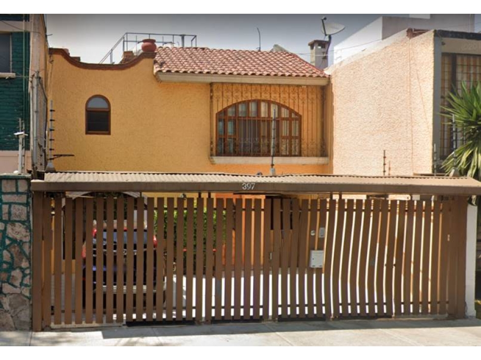 BONITA CASA MUY BIEN UBICADA EN VERTIZ NARVARTE