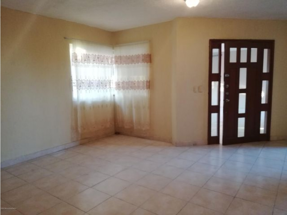 Casa en venta en Puente de Bravo Lirio Este 212192RU