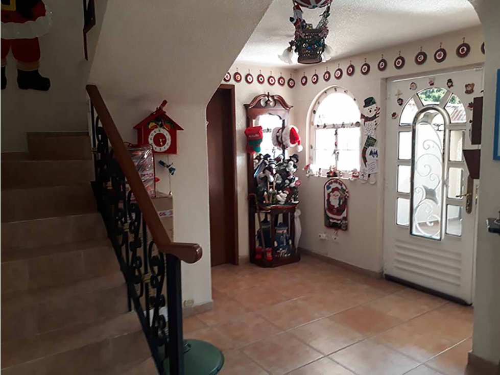 CASA EN VENTA: Bernardino de Sahagún 2, Cd. Satélite, 53100, Edo. Méx.