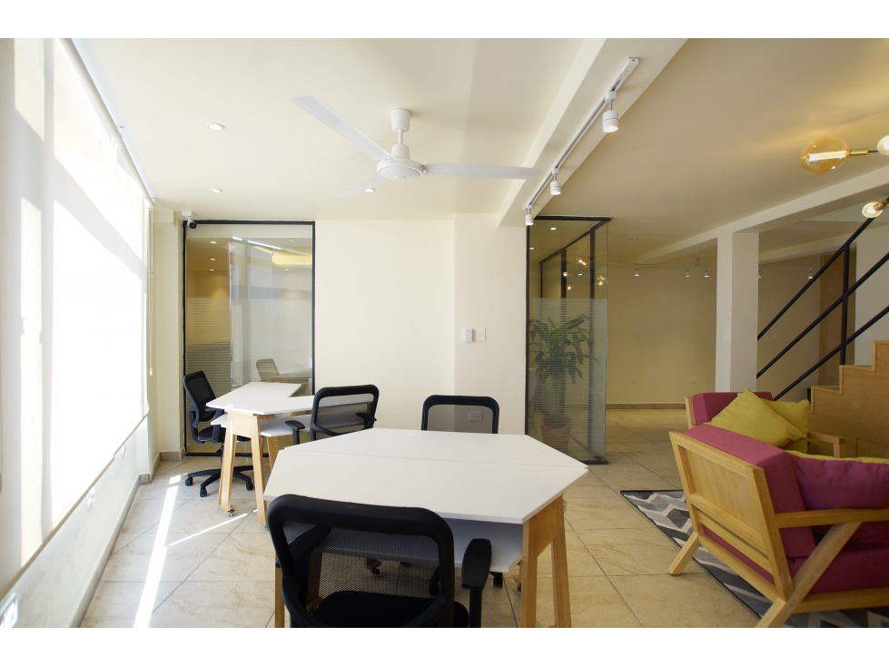 Oficinas En Renta Cerca De Plaza Crystal
