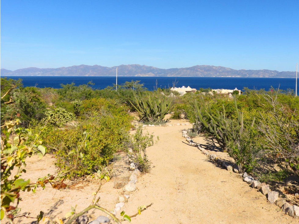 casa en venta El Sargento North, HACIENDA AZUL AZUL La Paz