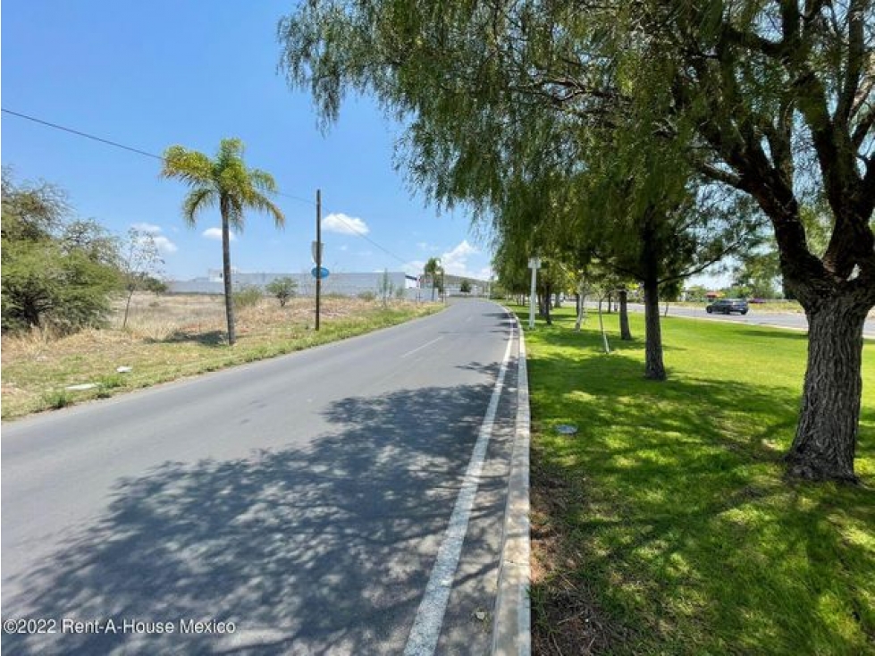 Ciudad Maderas terreno de uso comercial en VENTA de 2089 mts2 QH