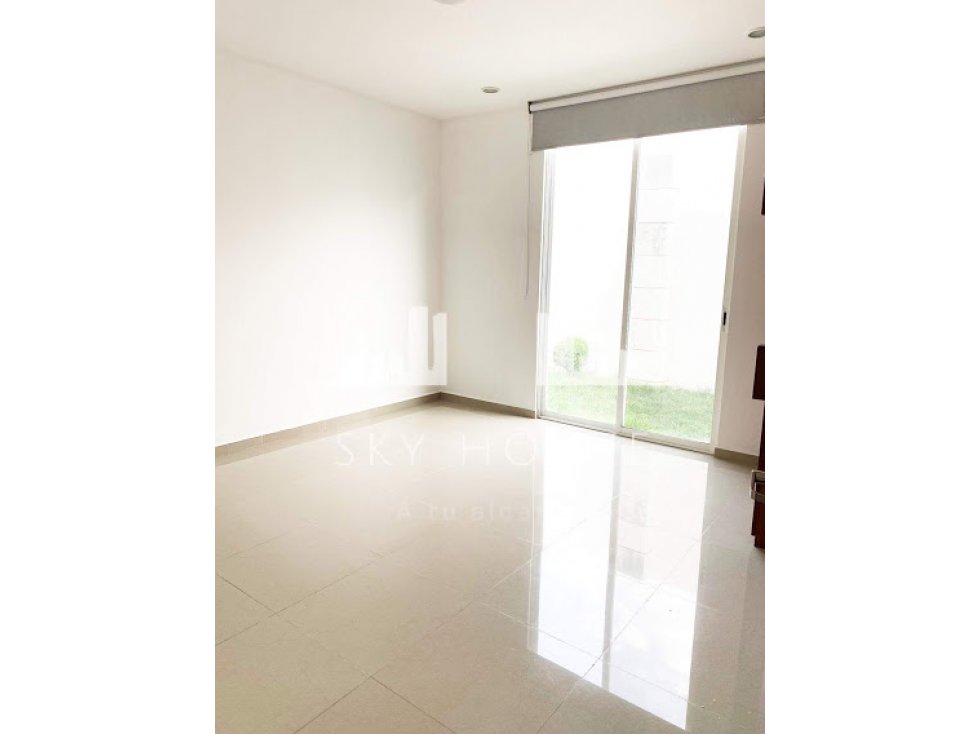 CASA EN RENTA  AL NOR-PTE EN TERRANZA RESIDENCIAL DE UN PISO