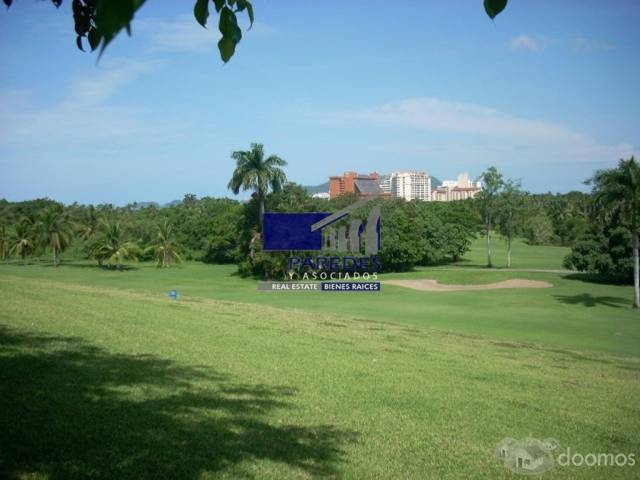 Ixtapa frente Campo de Golf 1850.51 m2 terreno en Venta T507