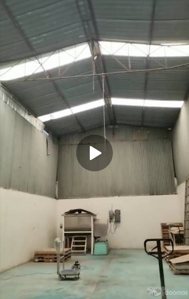 SE RENTA BODEGA EN BARRIO LA ASUNCION EN IZTAPALAPA