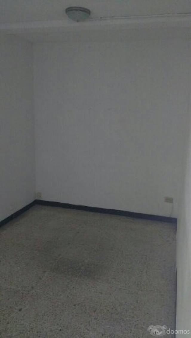 Amplio consultorio en renta, Chula Vista, Puebla