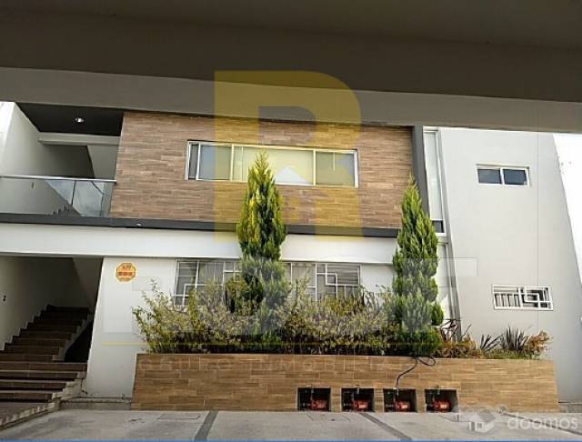 -------------------------------Departamento en * v e n t a * en FRACC. TANGAMANGA*---------------------------------