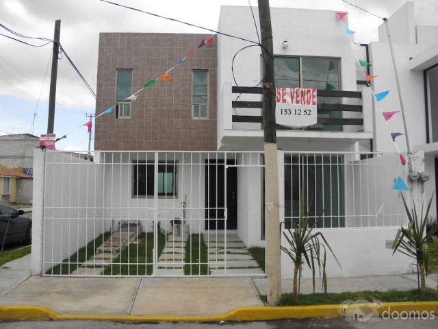 Bonita casa nueva en esquina sobre blvd Bonfil en Pachuca Hgo., con 4 recamaras.