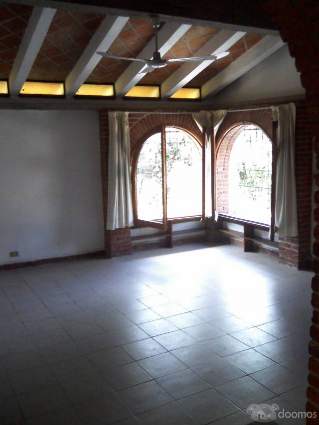 SE VENDE CASA