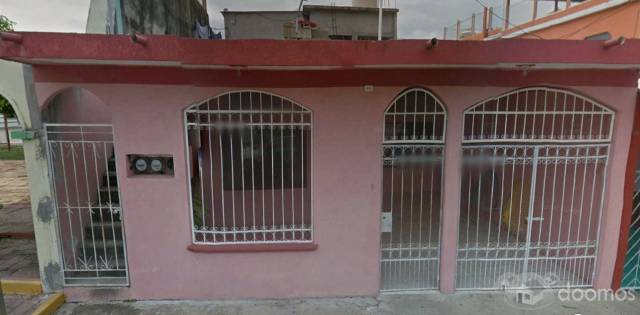 CASA EN VENTA EN LA CALLE JUAREZ EN EL CENTRO DE CUNDUACANA