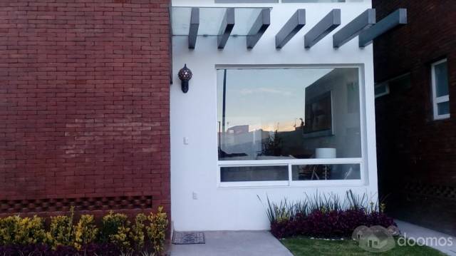 Casa Condominio en venta en Calimaya $1,860,000.00 pesos.