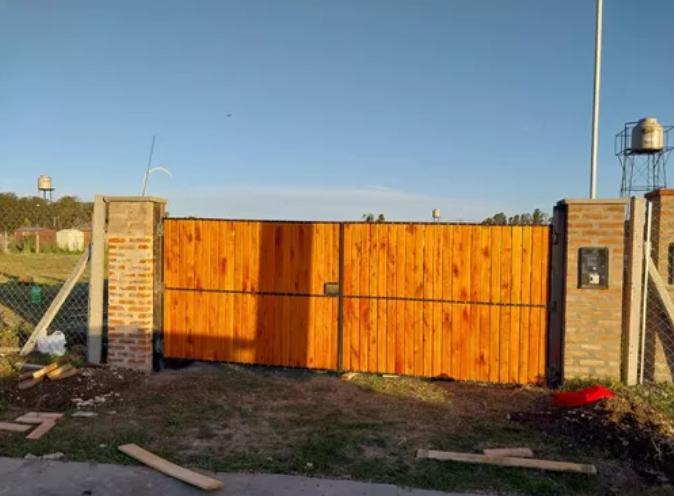 se vende terreno en Parada Robles