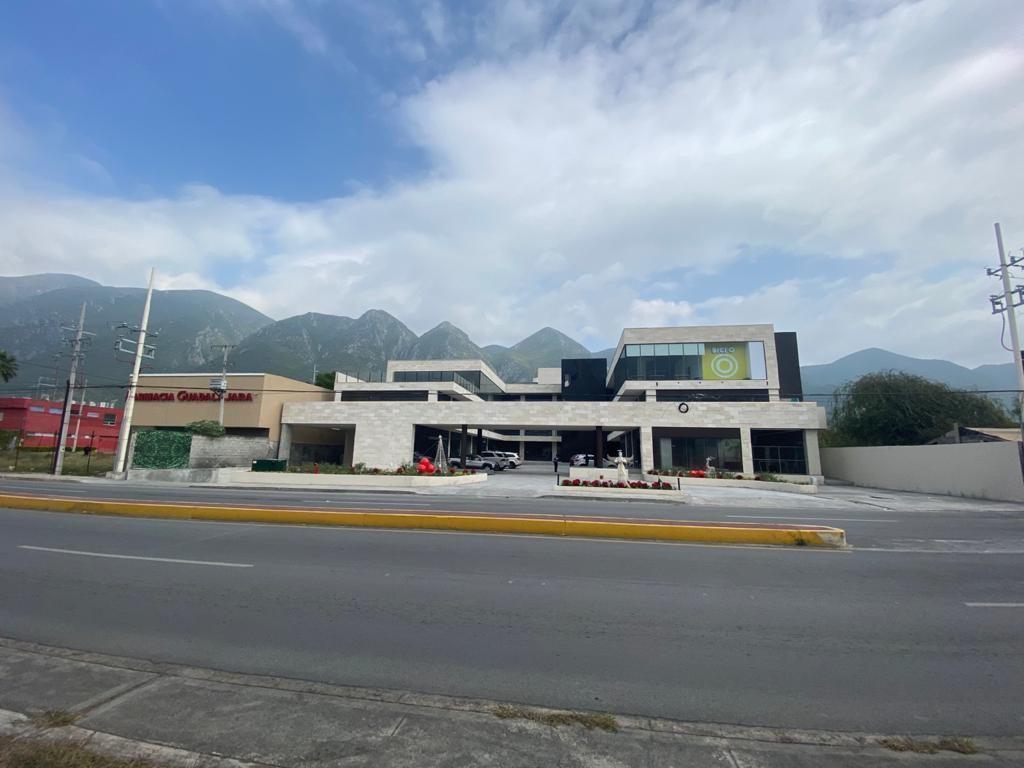 Locales comerciales en renta en Carretera Nacional