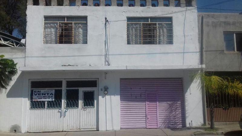 Venta de Casa en Fracc. Constitución, en Aguascalientes.