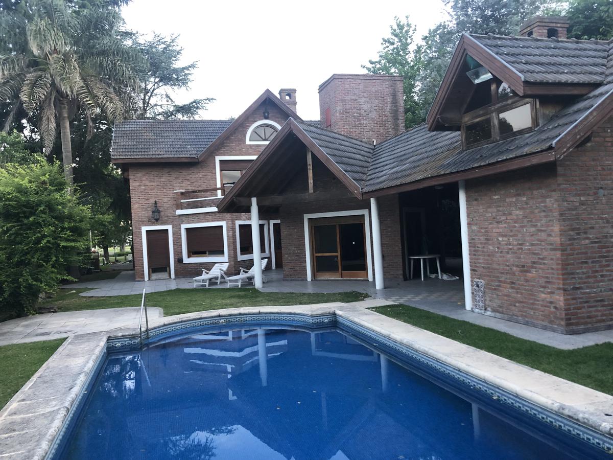 Casa en Club de Campo La Martona