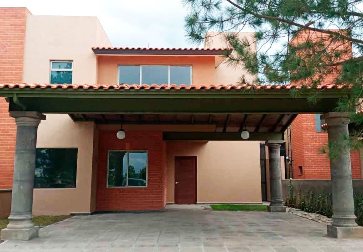 CASA EN VENTA EN FRACCIONAMIENTO LA LOMITA JESUS DEL MONTE, MORELIA