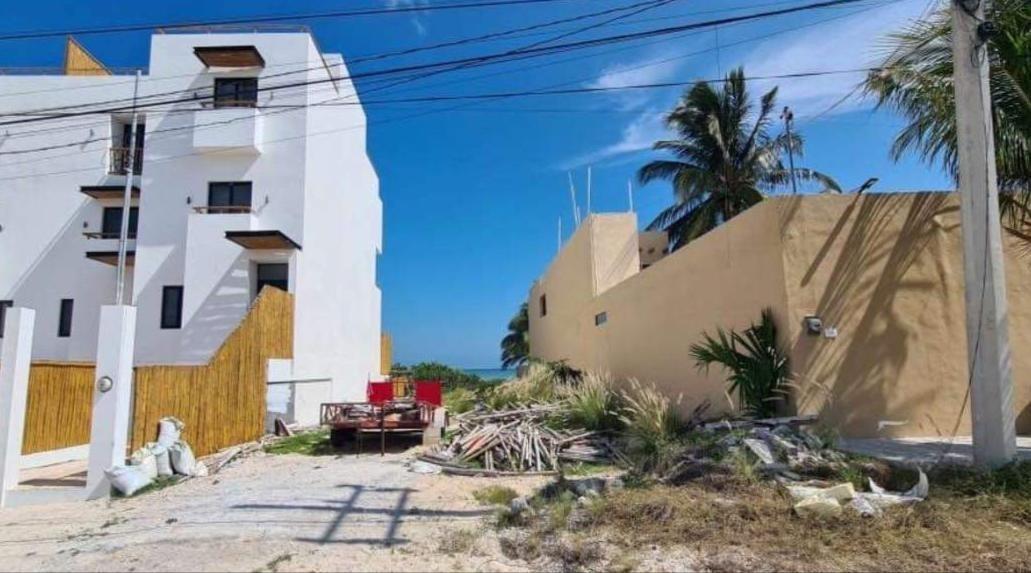 Terreno en  venta a pie de playa, chicxulub , yucatan