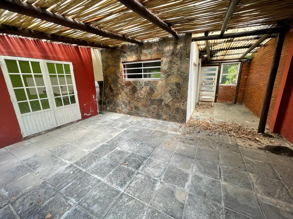 Oportunidad - Casa en venta La Plata