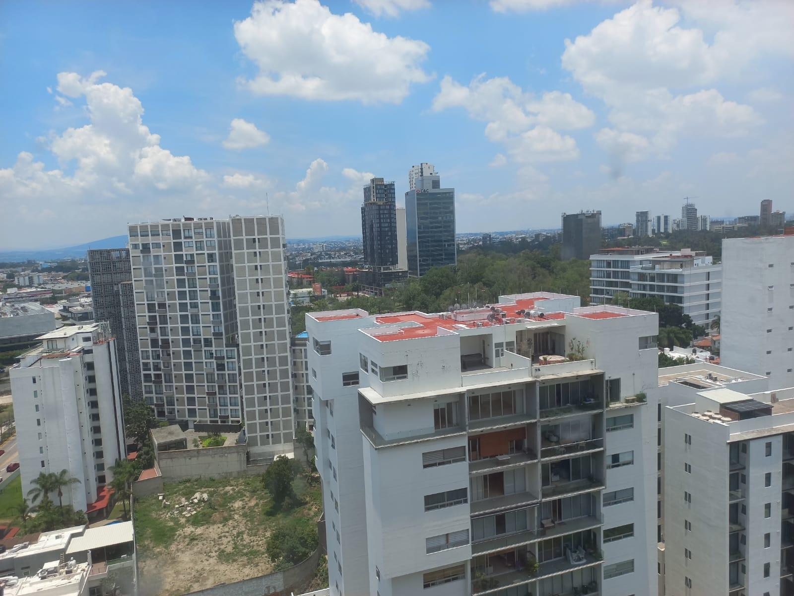 Departamento en Venta en Colomos Providencia  MR 24-4924