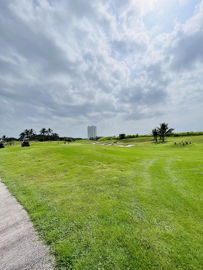 Venta de terrenos residenciales con campo de golf