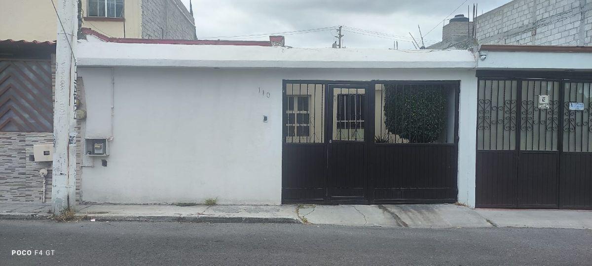 Casa en Venta de Desarrollo San Pablo, Querétaro, 3 Recamras, T.105 m2