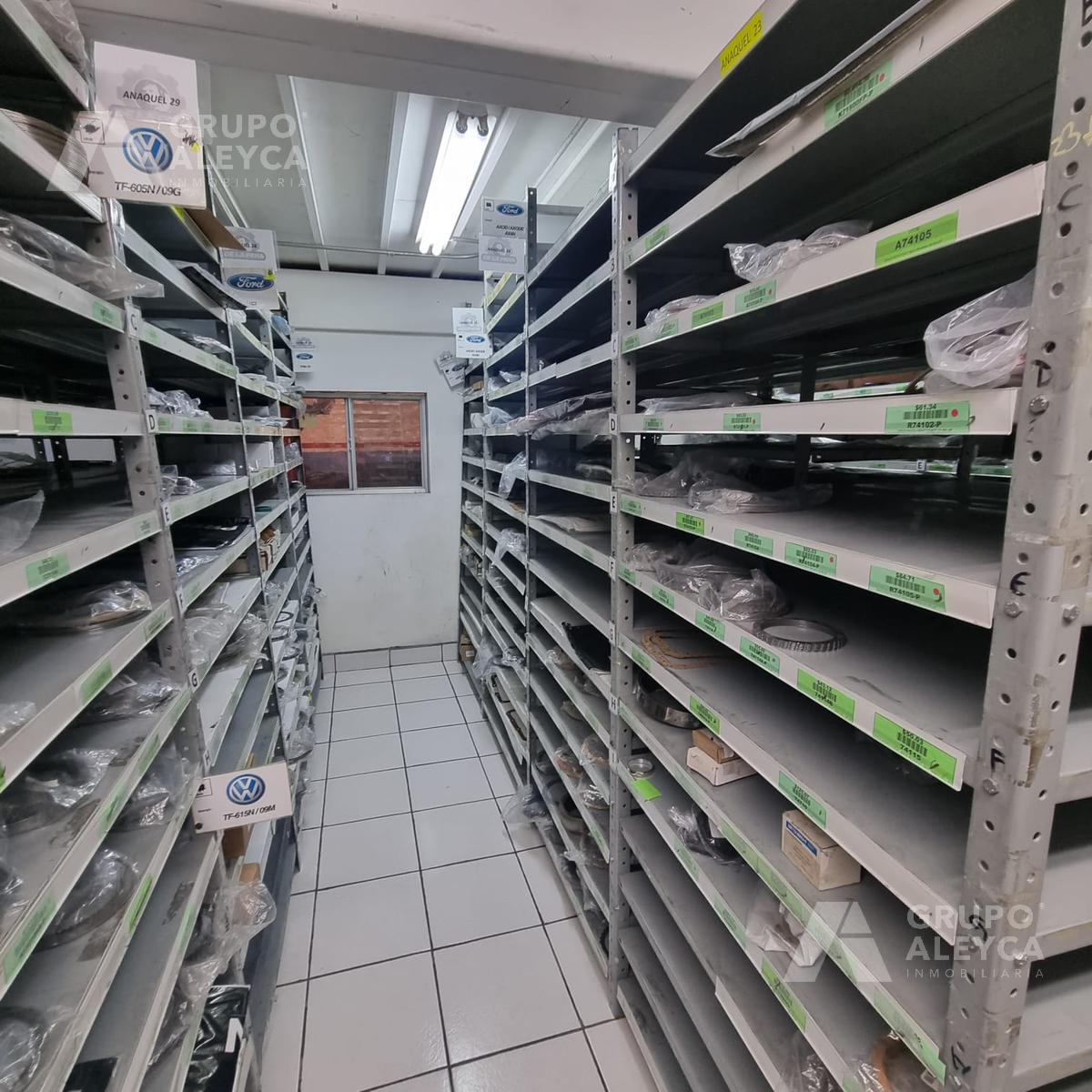 Edificio Comercial en  Av. principal Teofilo Borunda