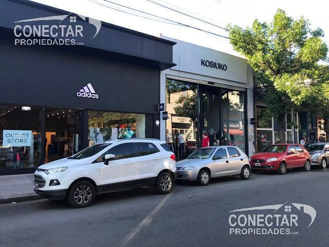 Local  GURRUCHAGA 950  - lote 8.66 x 29 - con renta - Outlets cuadra de primeras marcas