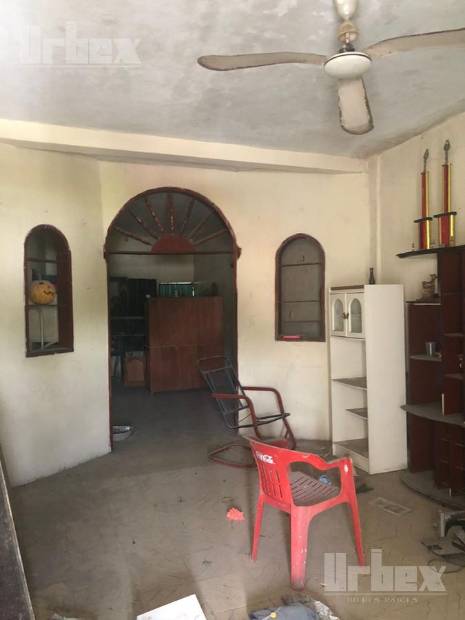 SE VENDE EDIFICIO COMERCIAL EN ESCARCEGA, CAMPECHE, MUY BIEN UBICADO