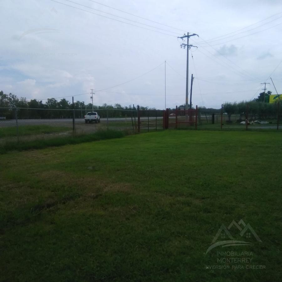 Bodega en renta de 180 metros en terreno de 500 metros Montemorelos Nuevo León.