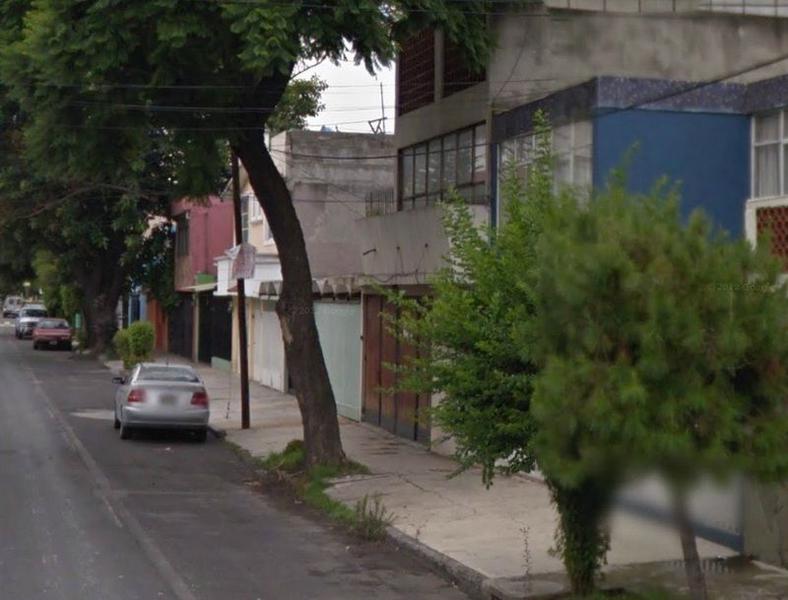 Remate - Casa Sola Residencial en Venta en Colonia Sindicato Mexicano de Electricistas, Azcapotzalco, Distrito Federal - AUT1124