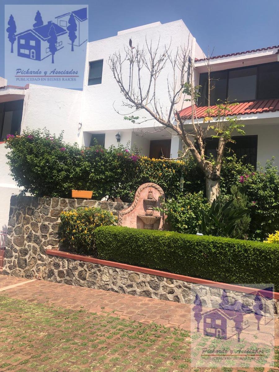 Casa en  venta en Lomas de Cortes, Cuernavaca Morelos.