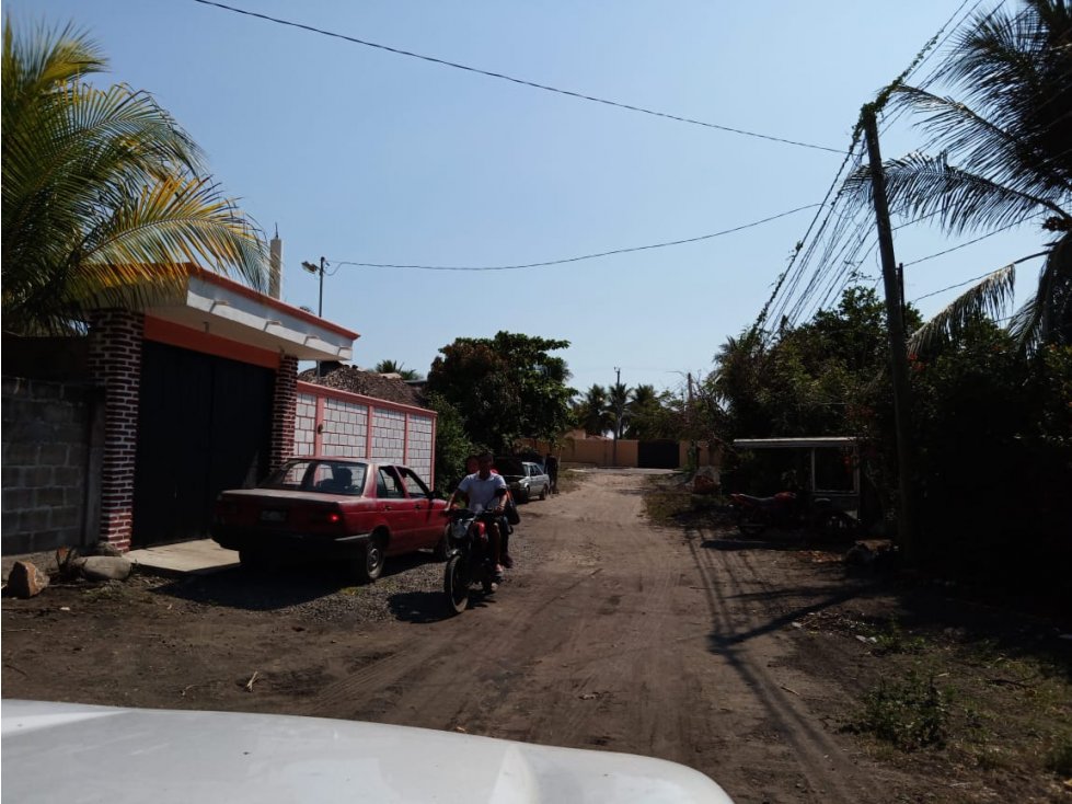 SE VENDE TERRENO EN ZONA DE PLAYA LINDA