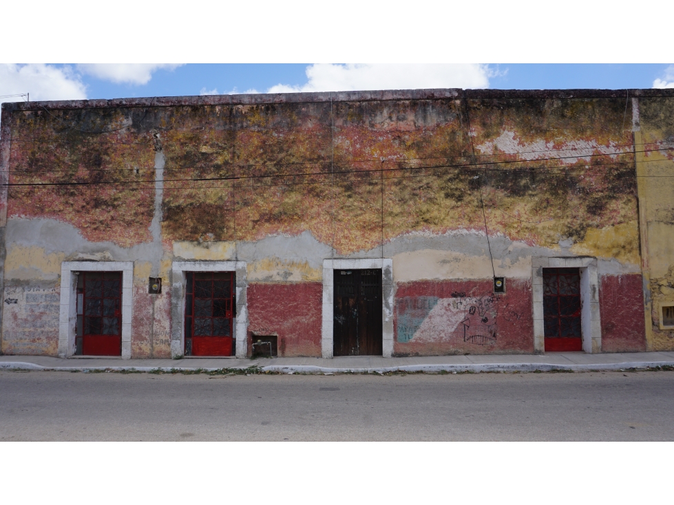 Casona en venta a dos cuadras de la Calzada de los Frailes