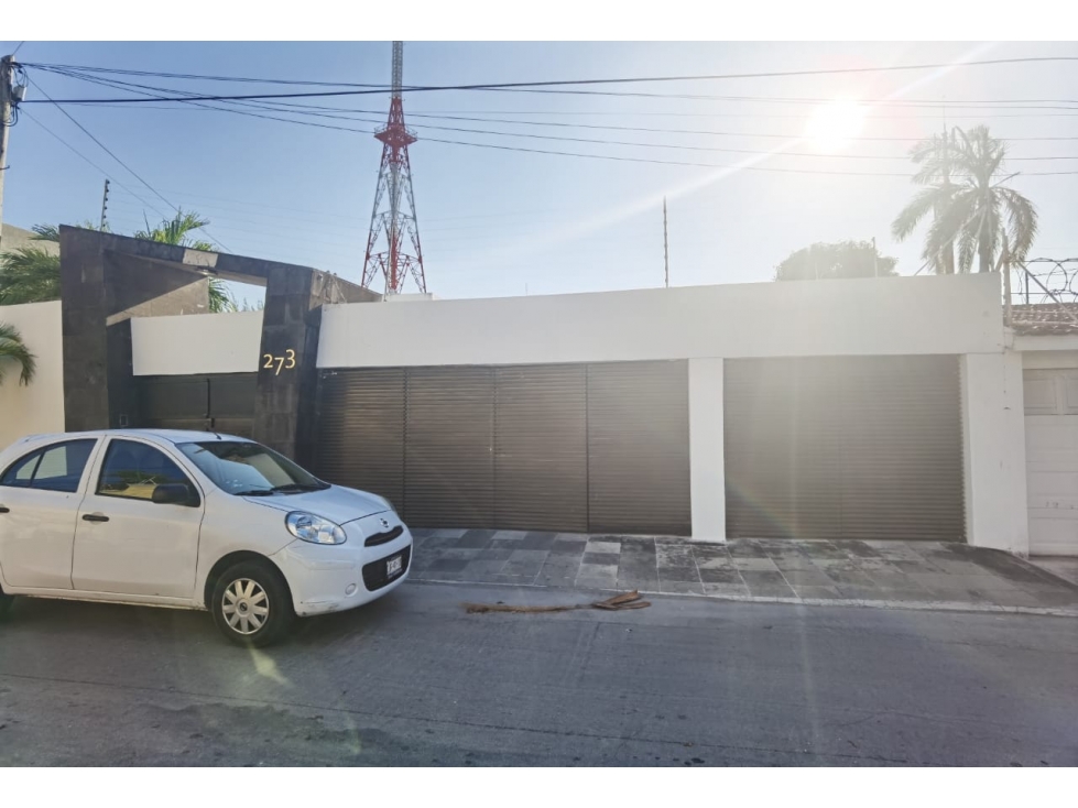 RENTA CASA U OFICINA CON ALBERCA EN PLAYA NORTE CIUDAD DEL CARMEN