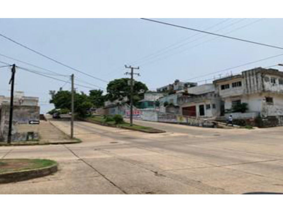 Gran Casa en Lerdo de Tejada, centro, Coatzacoalcos. Ver.