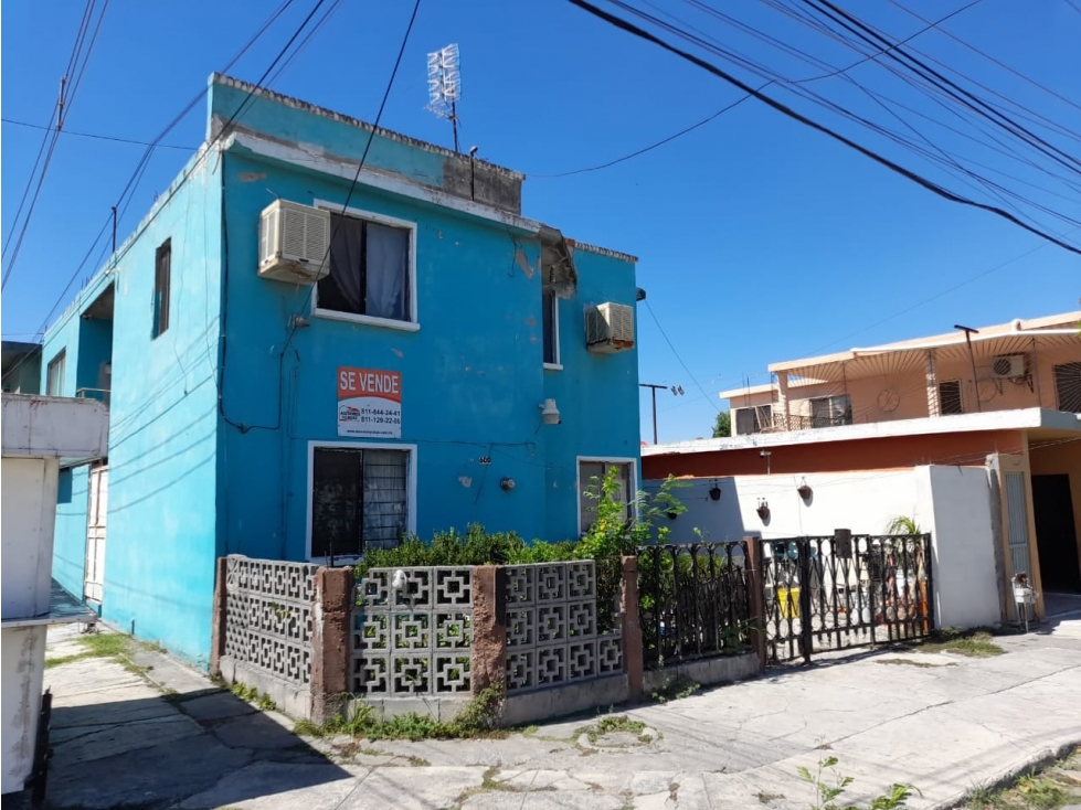 CASA EN VENTA  EN FRACC. LA LUZ