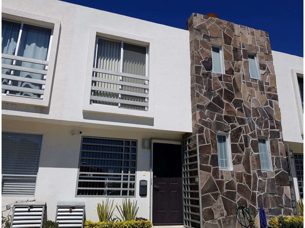 Casa en venta en Cuautlancingo, Fracc. Ardenas, Puebla.