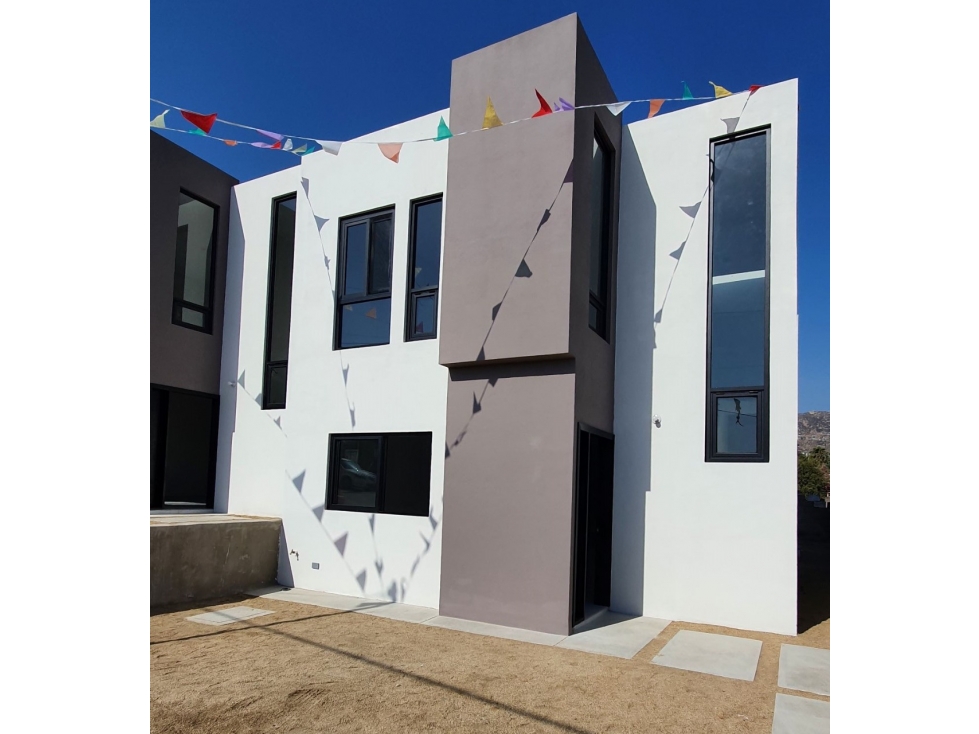 CASAS EN VENTA  USD$163,000.00 + ESCRITURAS CADA UNA EN ENSENADA